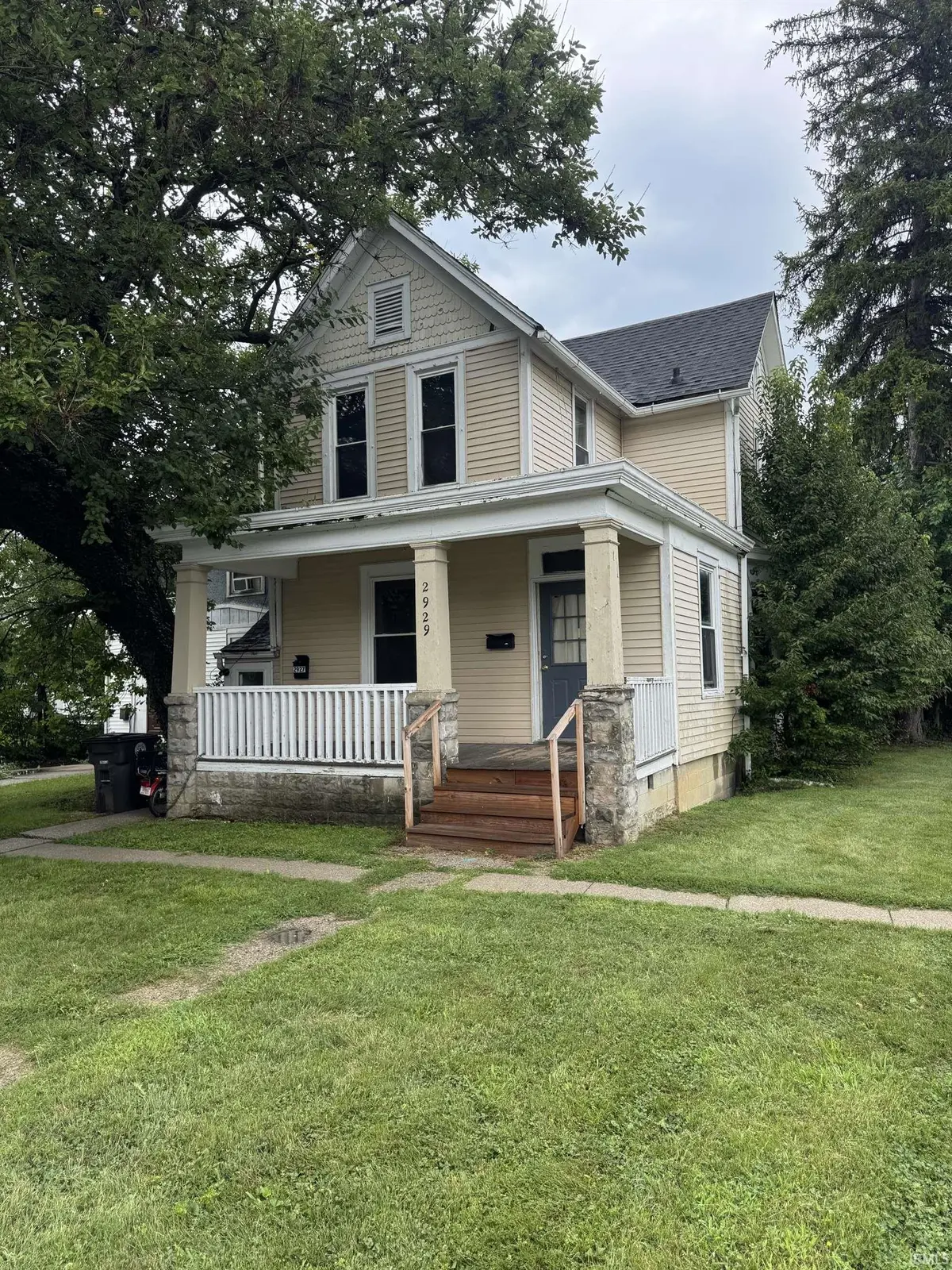 2927 Broadway AVE, Fort Wayne, IN 46807-1504