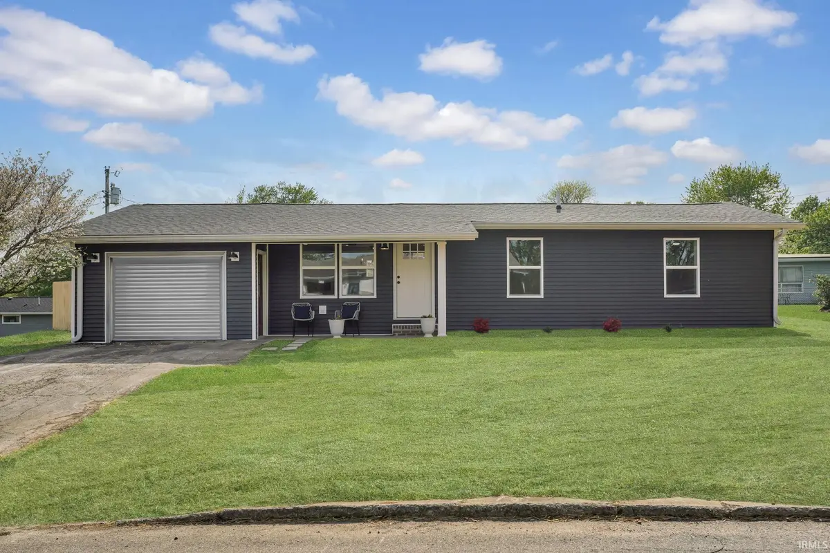 307 Eastwood DR, Bedford, IN 47421