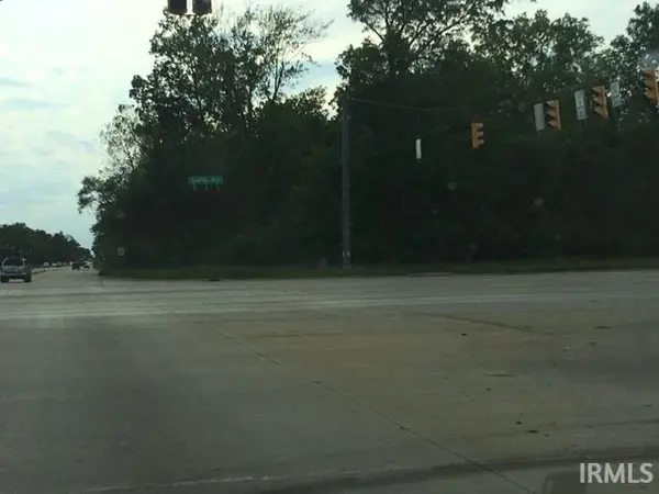 14035 McKinley HWY, Mishawaka, IN 46545