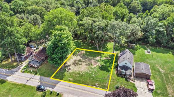 18196 Bulla RD,  South Bend,  IN 46637-5421