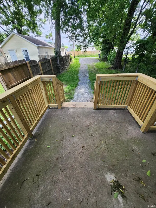 1324 E Illinois ST, Evansville, IN 47711