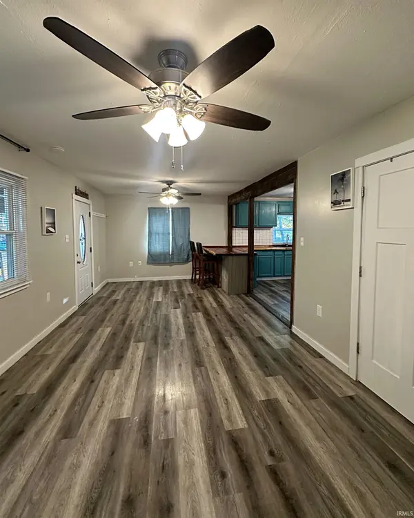131 Mcvay ST, Crane, IN 47522