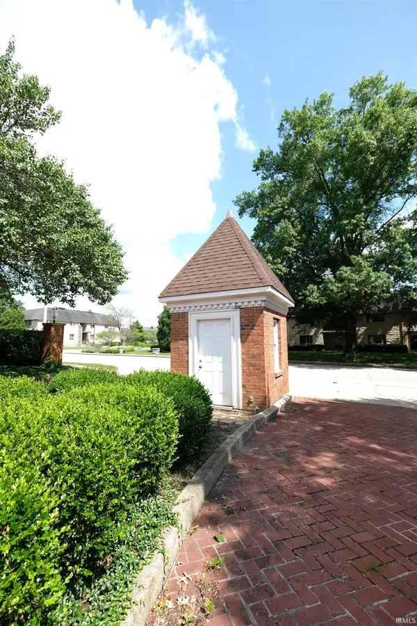 2606 E 2nd ST #Unit D, Bloomington, IN 47401
