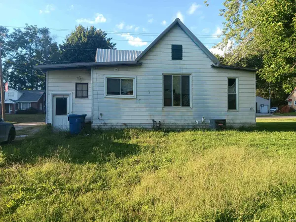 303 W Elnora ST, Odon, IN 47562