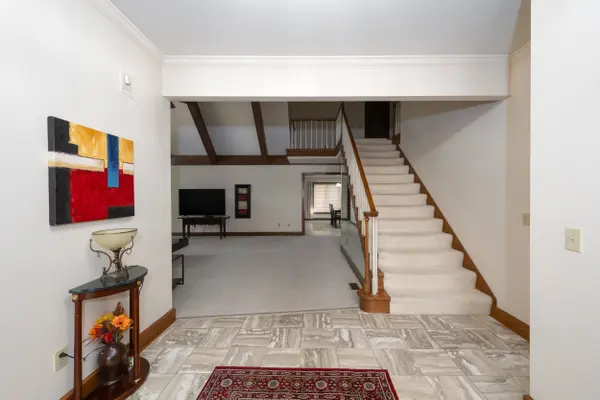 2805 Little River RUN, Fort Wayne, IN 46804