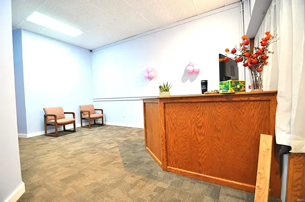 314 N Dixie WAY, South Bend, IN 46637