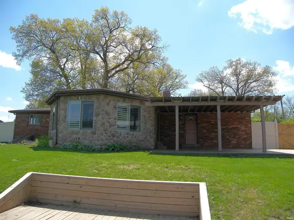 703 Ross AVE, Warsaw, IN 46580