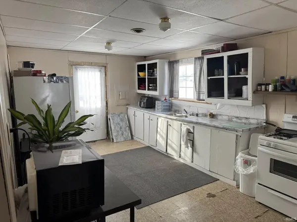 314 W Warren ST, Mitchell, IN 47446