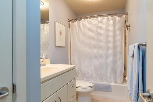 2814 S St Remy CIR, Bloomington, IN 47401