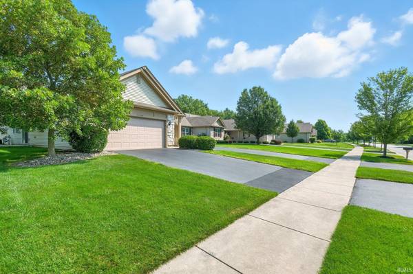 12190 80th ST, Dyer, IN 46311