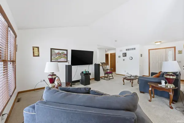 67114 CHADWICK CT ***, Goshen, IN 46526