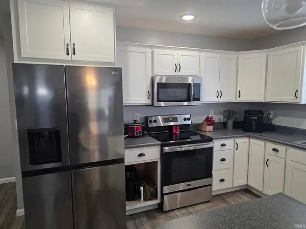 18 Wolf ST, Washington, IN 47501