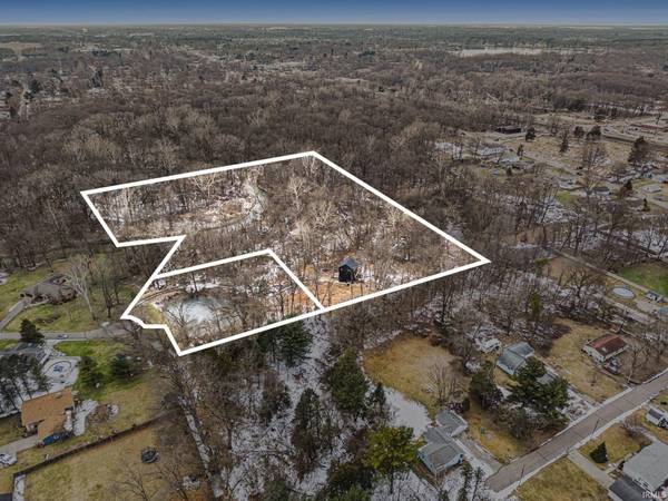 57507 Red Bud LN, Elkhart, IN 46517