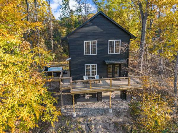 57507 Red Bud LN, Elkhart, IN 46517