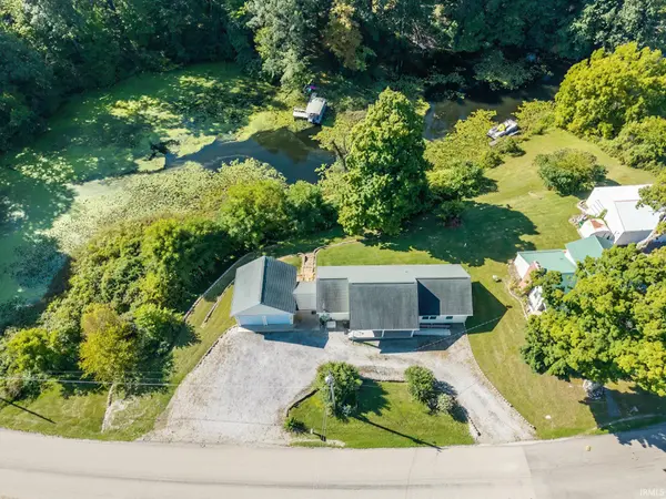 9540 E 500 S RD, Wolcottville, IN 46795