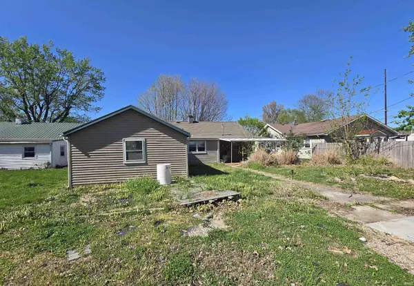 1228 E 3rd ST, Mount Vernon, IN 47620