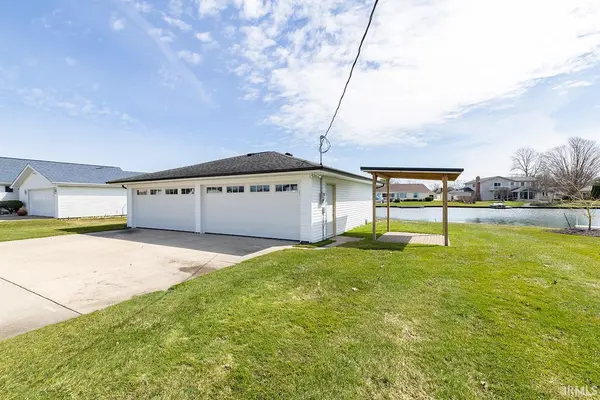 51198 Aqua DR, Elkhart, IN 46514