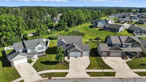 687 Sully CT, Angola, IN 46703