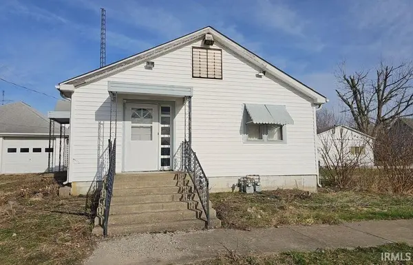 106 S Smith ST, Boswell, IN 47921-8544