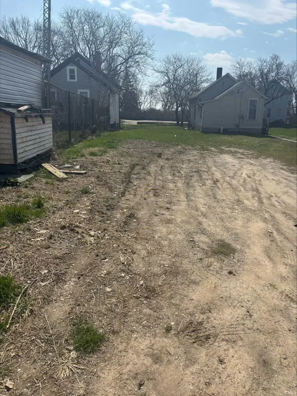 2429 New Haven AVE, Fort Wayne, IN 46803