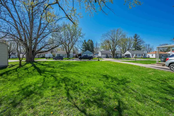 1800 BLK E 23rd ST, Muncie, IN 47302