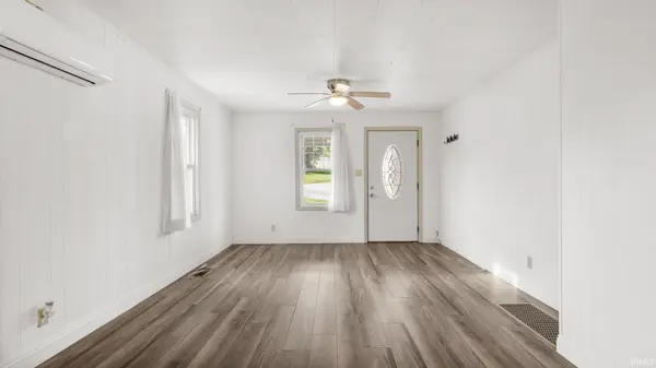 632 Sandy Hook RD, Paoli, IN 47454
