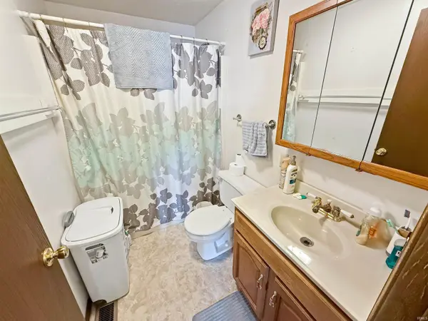2423 N 440 W ***, Jasper, IN 47546