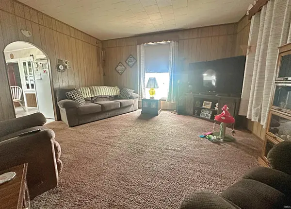 1018 W 1st ST, Bicknell, IN 47512
