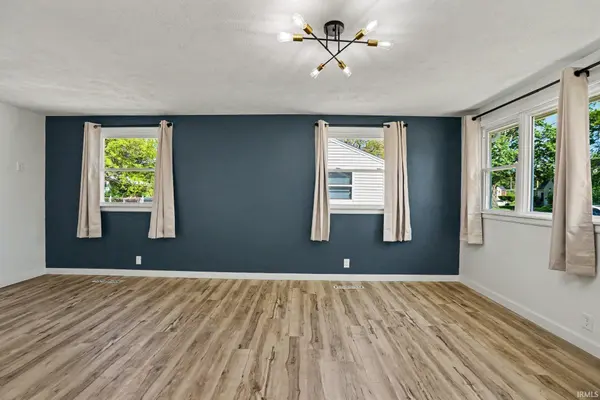 3117 Sunnymede AVE, South Bend, IN 46615