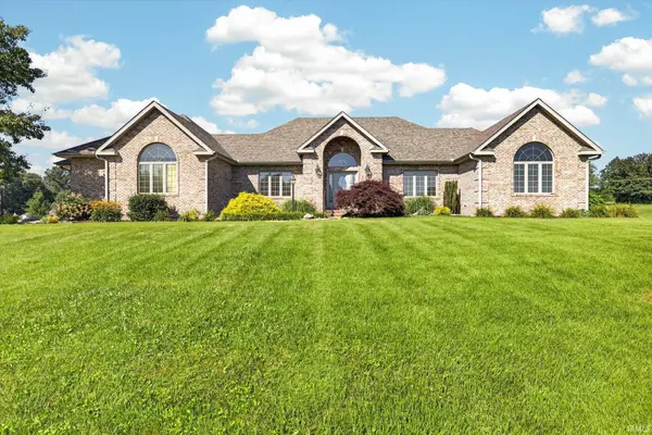 675 N Auburn Ridge DR, Linton, IN 47441