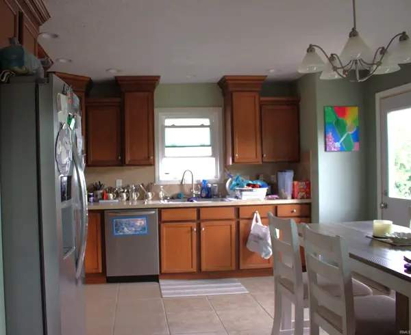 4645 Rathbone DR, Evansville, IN 47725-4772