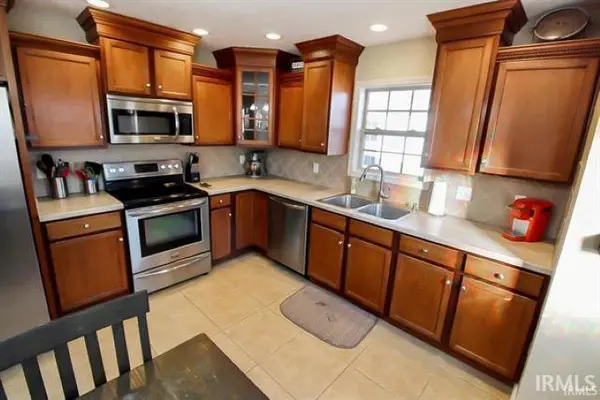 4645 Rathbone DR, Evansville, IN 47725-4772