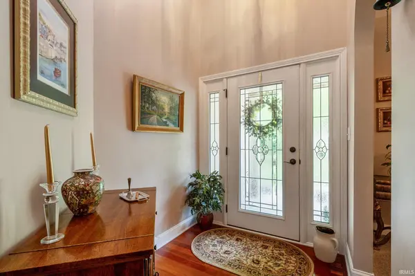 151 Hilltop LN, Nashville, IN 47448-7102