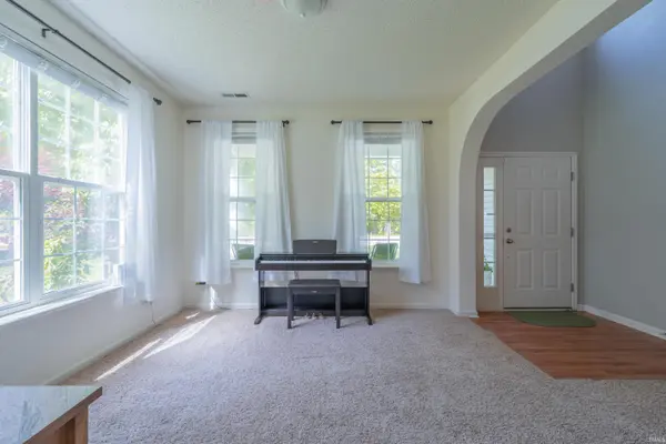 3437 S Glasgow CIR, Bloomington, IN 47403