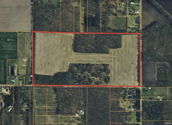 700 E 250 N ***, Grovertown, IN 46531