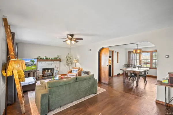 305 E 3rd ST, Brookston, IN 47923-8228
