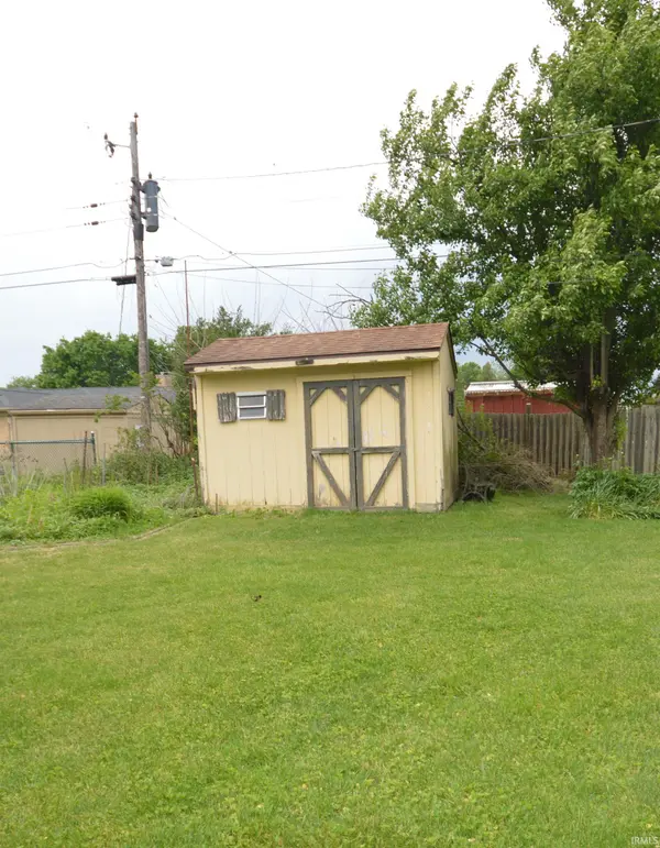 19080 Montrose DR, South Bend, IN 46614