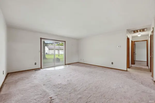 7311 Tangerine LN, Fort Wayne, IN 46825