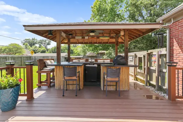 3477 Brookfield DR, Newburgh, IN 47630
