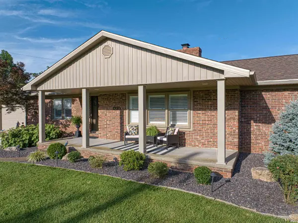 1220 S Royal AVE, Evansville, IN 47715