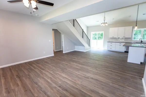 107 Whitetail LN, Argos, IN 46501
