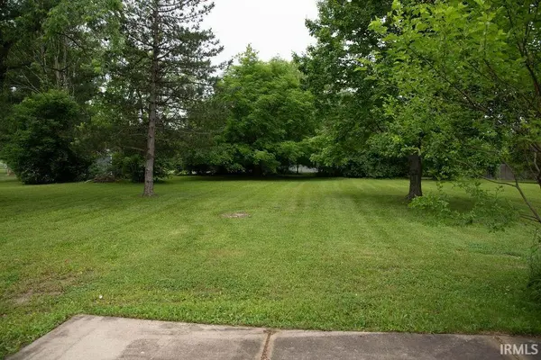 7501 Hamilton DR, Muncie, IN 47303