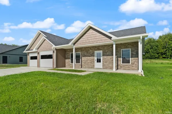 217 Poplar ST, Loogootee, IN 47553
