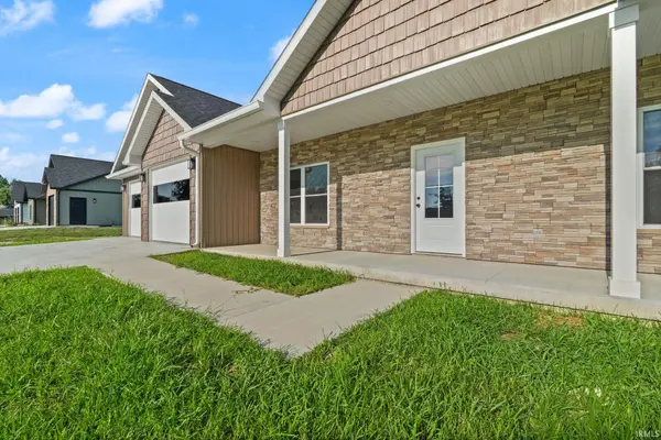 217 Poplar ST, Loogootee, IN 47553