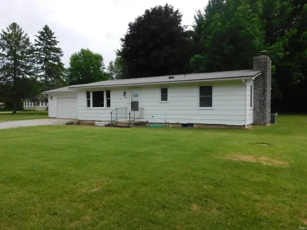 7531 W Crystal Lake RD, Warsaw, IN 46580