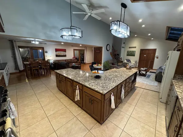66110 Oak RD, Lakeville, IN 46536-9467