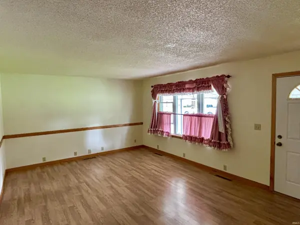 307 S White Church RD, Princeton, IN 47670