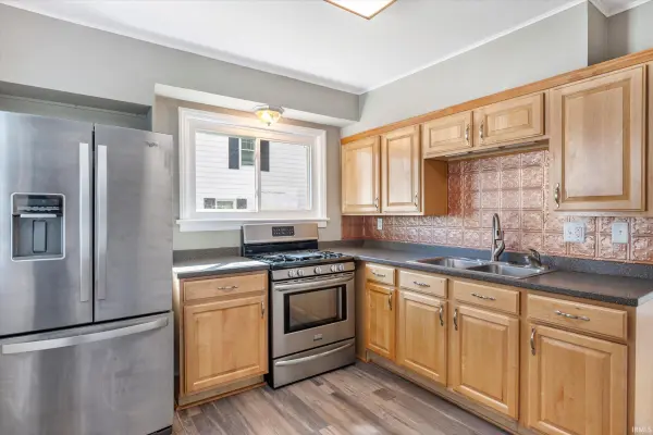 310 N Sunnyside ST, South Bend, IN 46617