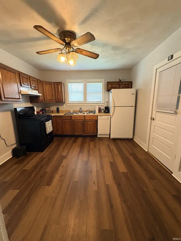 214 S 10th ST, Elwood, IN 46036