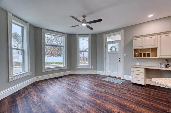 206 W Gibson ST, Haubstadt, IN 47639